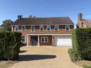 Wood End Close, Farnham Common