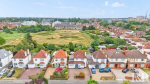 Ray Mill Road East, Maidenhead