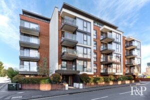 Station Road, Gerrards Cross